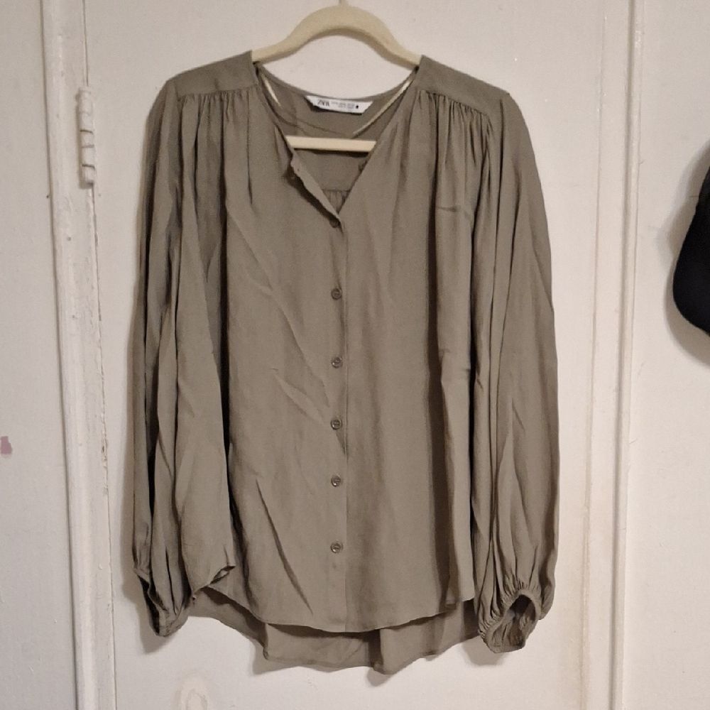 Zara Olive Button-Up Blouse